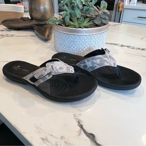 CLOUDSTEPPERS by Clarks Sport Thong Sandals - Breeze Sea